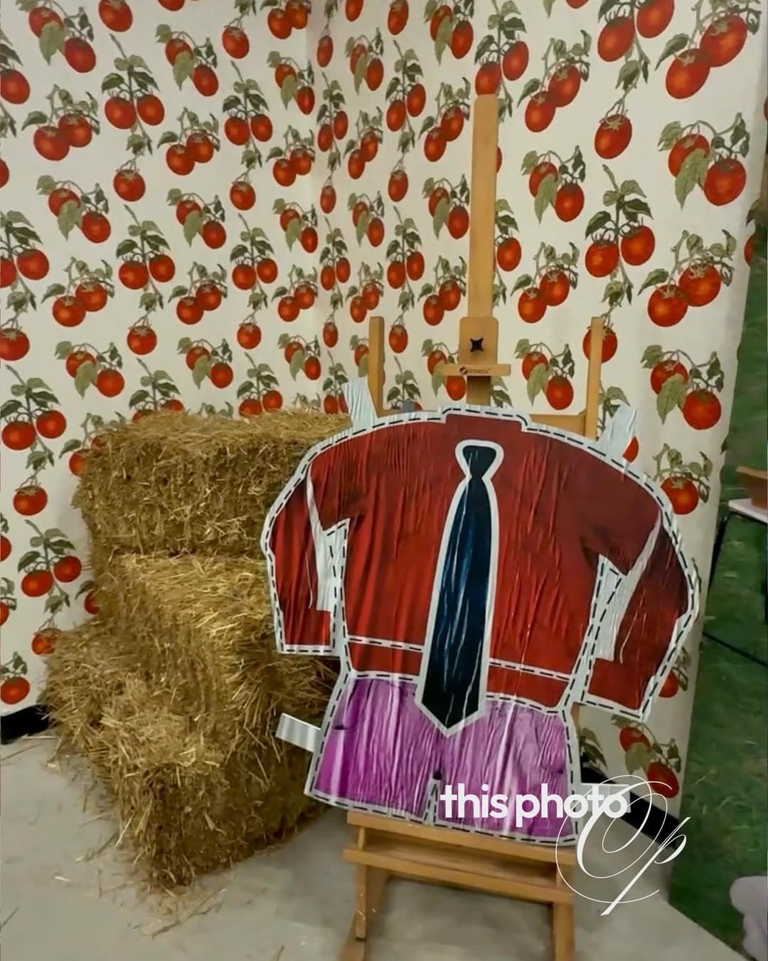 Harry Styles merch pop-up still 8